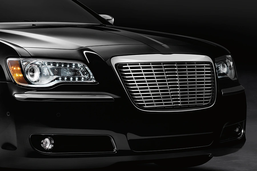 The Automotive Grille: Moo Boitsebahatso ba Moqapi bo kopanang le Bonono ba Boenjiniere